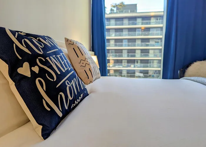 Charming 2-Bedroom Apartment Canary Wharf - London