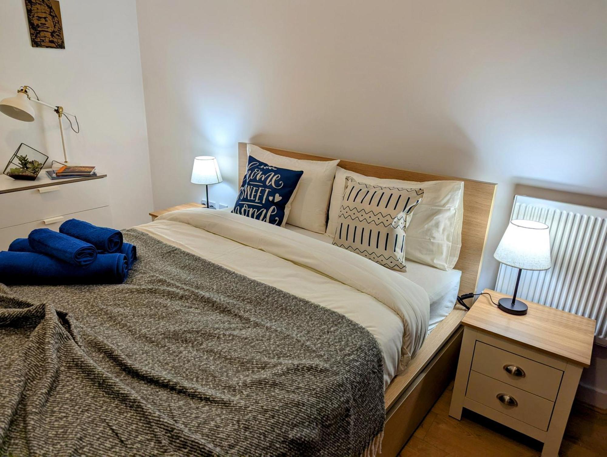 Charming 2-bedroom Canary Wharf - Appartamento