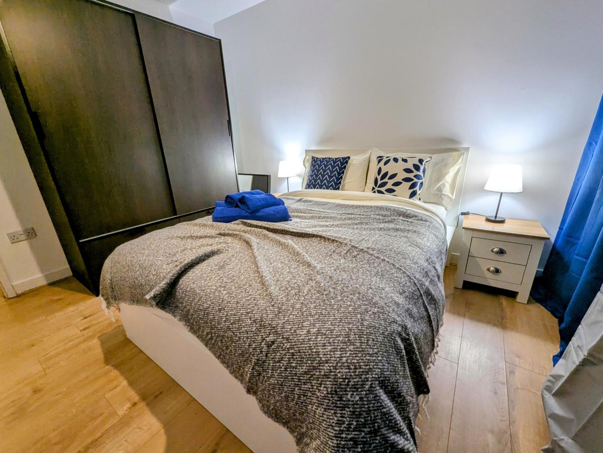 Charming 2-bedroom Canary Wharf - Appartamento *