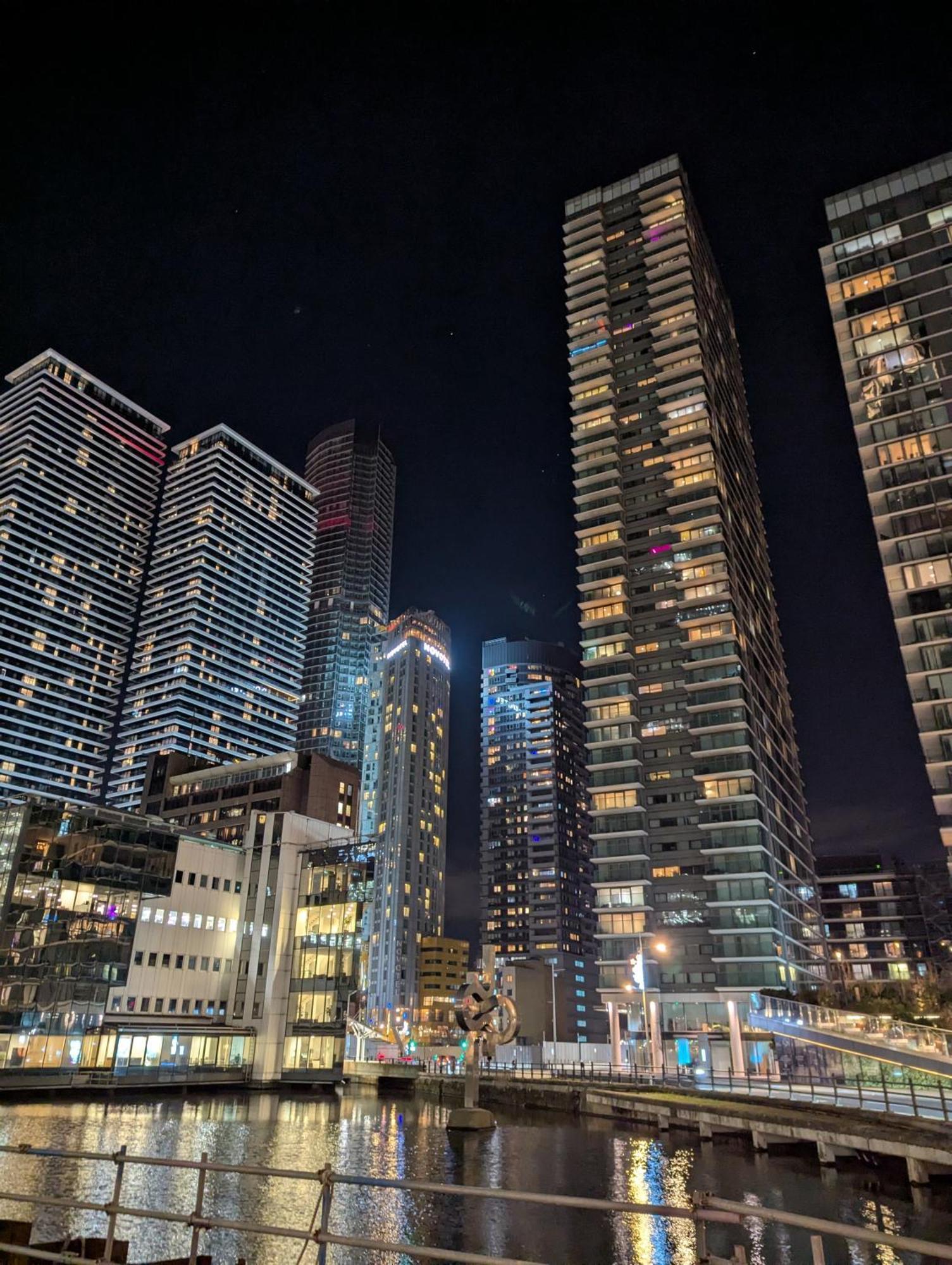 Appartamento Charming 2-bedroom Canary Wharf -