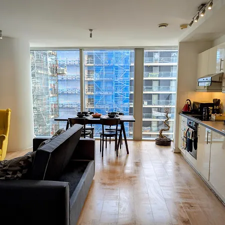 Charming 2-Bedroom Apartment Canary Wharf - Londra Esterno foto