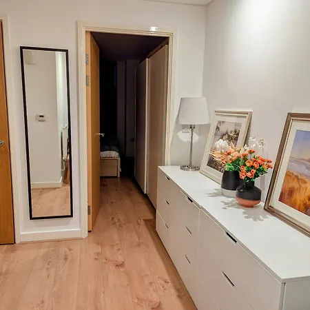 Charming 2-Bedroom Apartment Canary Wharf - Londra Esterno foto